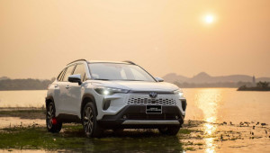 Toyota Corolla Cross 2024 chính thức ra mắt Việt Nam, giá từ 820 triệu đồng