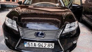 Xe Lexus của bà Trương Mỹ Lan được đưa ra đấu giá lần ba, giá khởi điểm chỉ còn 635 triệu đồng