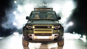 Land Rover Defender 2026 chính thức ra mắt Việt Nam: SUV offroad giá từ 5,09 tỷ đồng