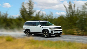 Doanh số ô tô Việt Nam tăng mạnh trong tháng 3/2025