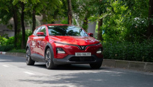 Xe gầm cao cỡ nhỏ bùng nổ doanh số, sedan dần lép vế