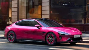 Thị trường xe điện toàn cầu 2025: Trung Quốc áp đảo, Tesla đơn độc giữ 