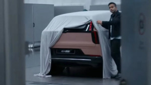 Volvo EX60 có dây an toàn đa thích ứng đầu tiên trên thế giới