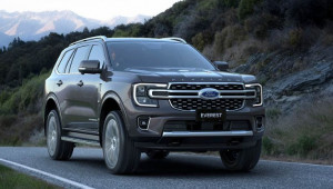 Ford Everest Platinum 2026 ra mắt Đông Nam Á: Bổ sung động cơ 2.0L Turbo và nâng cấp hộp số 10 cấp mới