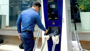 Ford Việt Nam lắp đặt hệ thống trạm sạc xe điện tại đại lý