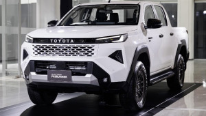 Toyota Hilux 2026 chốt lịch ra mắt Việt Nam