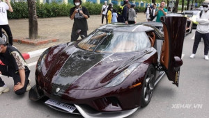 Đại gia Hoàng Kim Khánh được chủ hãng Koenigsegg mời sang Thụy Điển tham quan nhà máy