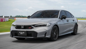 Honda Civic e:HEV 2026 ra mắt ĐNA: Bổ sung giả lập sang số 8 cấp, thêm loạt công nghệ an toàn