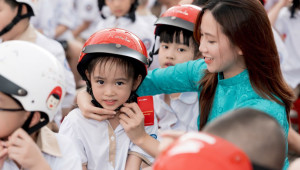 Honda Việt Nam phát động Chương trình Trao tặng mũ cho học sinh lớp 1 toàn quốc