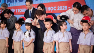 Honda đã trao tặng hơn 12 triệu mũ bảo hiểm cho học sinh