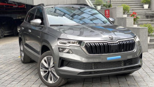 Skoda Karoq được hãng mạnh tay ưu đãi, tạo 