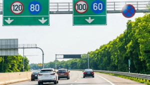 Việt Nam sắp thí điểm làn vượt xe trên cao tốc, tài xế không được chạy liên tục ở làn trái