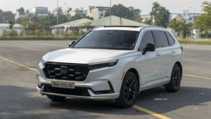 Người dùng VNeID mức 2 được giảm lệ phí trước bạ với ô tô và xe máy khi khai, nộp thuế điện tử