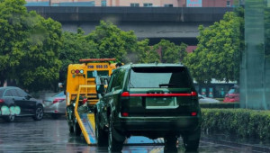 Lexus GX 2024 tiếp tục lộ ảnh tại đại lý: Dự kiến ra mắt trong tháng này, giá khoảng 5,97 tỷ đồng