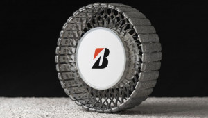 Lốp xe Mặt Trăng Bridgestone được vinh danh là “Ý tưởng lốp của năm”
