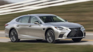Lexus LS bị khai tử do chỉ bán được đúng 3 chiếc trong năm 2024