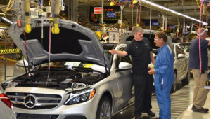 Thu lợi nhuận khủng, Mercedes-Benz chi thưởng đậm cho gần 10.000 nhân viên