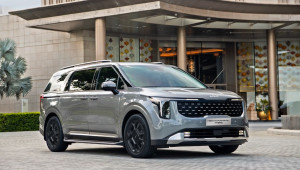 Kia New Carnival Hybrid chính thức ra mắt Việt Nam với giá 1,849 tỷ
