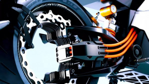 Công nghệ pin giúp xe máy điện sạc 10 phút đi gần 300 km