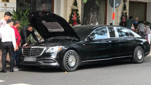 Xe sang Mercedes-Maybach S450 Pullman bất ngờ lộ diện trên đường phố Việt Nam