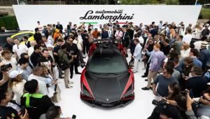 Lamborghini Revuelto SV ra mắt: Siêu xe hybrid mạnh 1.050 mã lực, tăng tốc 0-100 km/h trong 2,4 giây
