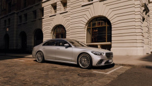 Mercedes-Benz Việt Nam tặng gói bảo hiểm MBI độc quyền cho khách hàng mua xe