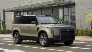 SUV cỡ lớn Stone 01 