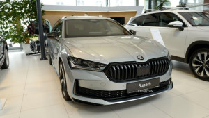 Cận cảnh Skoda Superb: Sedan cỡ D sẽ về Việt Nam trong năm 2026