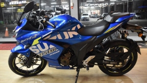 Suzuki Gixxer SF 250 trình làng với diện mạo mới: Giá từ 90 triệu VNĐ