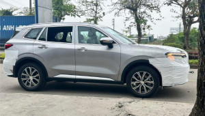 Ford Territory 2025 lần đầu xuất hiện trên đường phố Việt Nam, hứa hẹn ngày ra mắt không còn xa