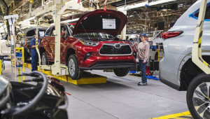 Nhật Bản: Lỗi hệ thống khiến 12 nhà máy lắp ráp của Toyota phải dừng hoạt động