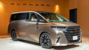 Nhiều đại lý tư nhân nhận cọc Toyota Alphard 2024: Giá hơn 4 tỷ, giao xe vào cuối năm