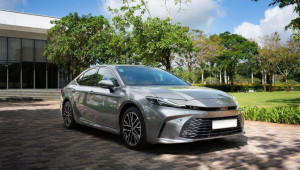 Toyota điều chỉnh giá bán cho một số mẫu xe hybrid, giảm nhiều nhất lên đến 200 triệu đồng