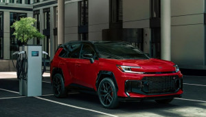 Xe hybrid Toyota chuyển dần sang pin lithium-ion: Kỳ vọng giảm chi phí và tăng hiệu suất