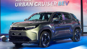 Toyota Urban Cruiser EV ra mắt ĐNÁ: SUV điện “song sinh” Suzuki eVitara, chạy được 426 km/sạc, giá hơn 1,3 tỷ VNĐ
