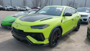 Thiếu số VIN, Lamborghini Urus Performante mới tinh bị đấu giá dưới dạng “sắt vụn”