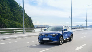 Chủ tịch Tập đoàn Vingroup thành lập công ty cho thuê xe và taxi điện VinFast