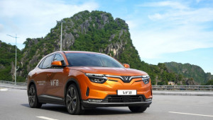 VinFast sẵn sàng hoàn tiền và hỗ trợ thêm 20% cho những khách hàng không còn nhu cầu mua xe