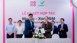 MoMo và Xanh SM hợp tác mở rộng dịch vụ di chuyển xanh và thanh toán số