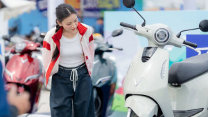 Nhân đôi niềm vui cuối năm: Cơ hội rinh VF 7 khi mua xe máy điện VinFast
