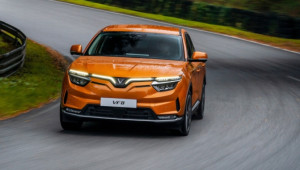 Chiều lòng khách hàng, VinFast tung thêm ưu đãi cho người mua VF 8 tiên phong