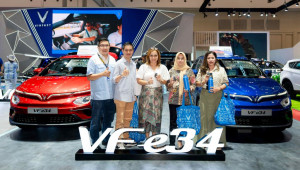 VinFast bàn giao lô SUV điện VF e34 đầu tiên tại Indonesia