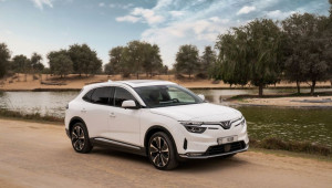 VinFast hợp tác với PlusX Electric, nâng cao trải nghiệm người dùng xe điện tại UAE