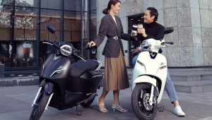 Xe máy nào tốt nhất trong tầm giá 40-50 triệu cho dân văn phòng?