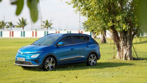 Thị trường xe cũ 2025: Nỗi lo tồn kho hay cơ hội bắt đáy?