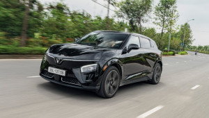 Xe xăng chưa “về hưu” nhưng đừng vì thế mà ngó lơ tương lai