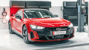 Gần 50% người chuyển sang xe điện quyết định quay lại dùng xe xăng