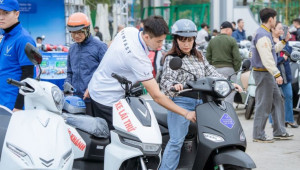 Xe máy điện VinFast lập kỷ lục doanh số với hơn 135.000 đơn đặt hàng trong tháng 3