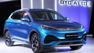 Giá thành rẻ, xe điện Trung Quốc đang tạo 