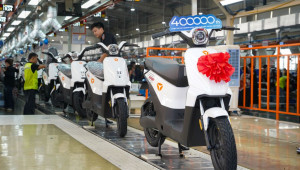 Yadea chính thức xuất xưởng chiếc xe máy điện thứ 400.000 tại Việt Nam